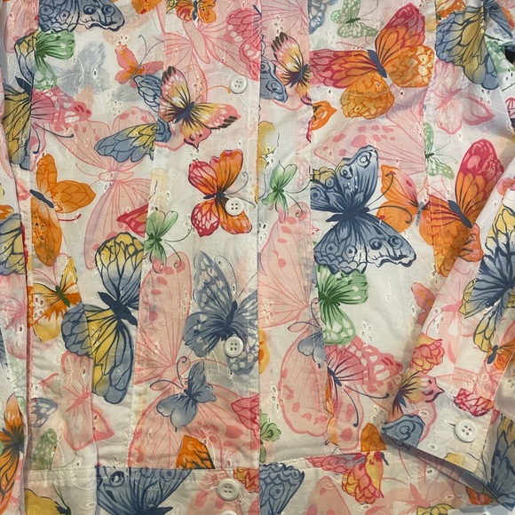 BNWT Colorful Butterfly Eyelet Button Down Blouse - Picture 4 of 5